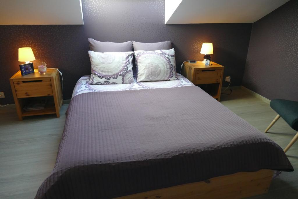 Aux Cosmos Bed & Breakfast Olne ภายนอก รูปภาพ